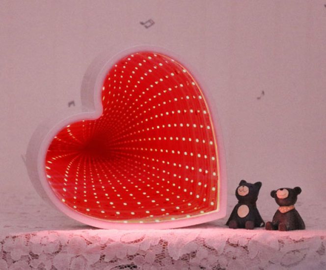 Heart Shaped Infinity Mirror (Optical Illusion)