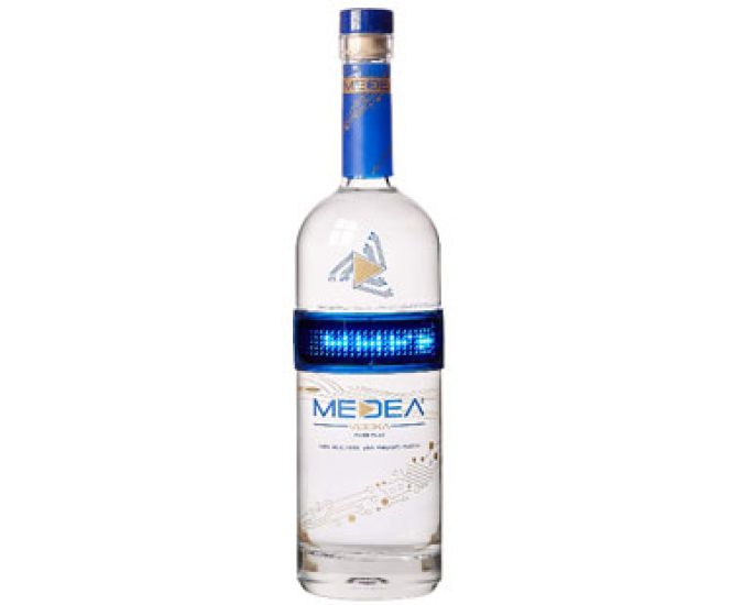 Medea Vodka with Display 0.7L 40%